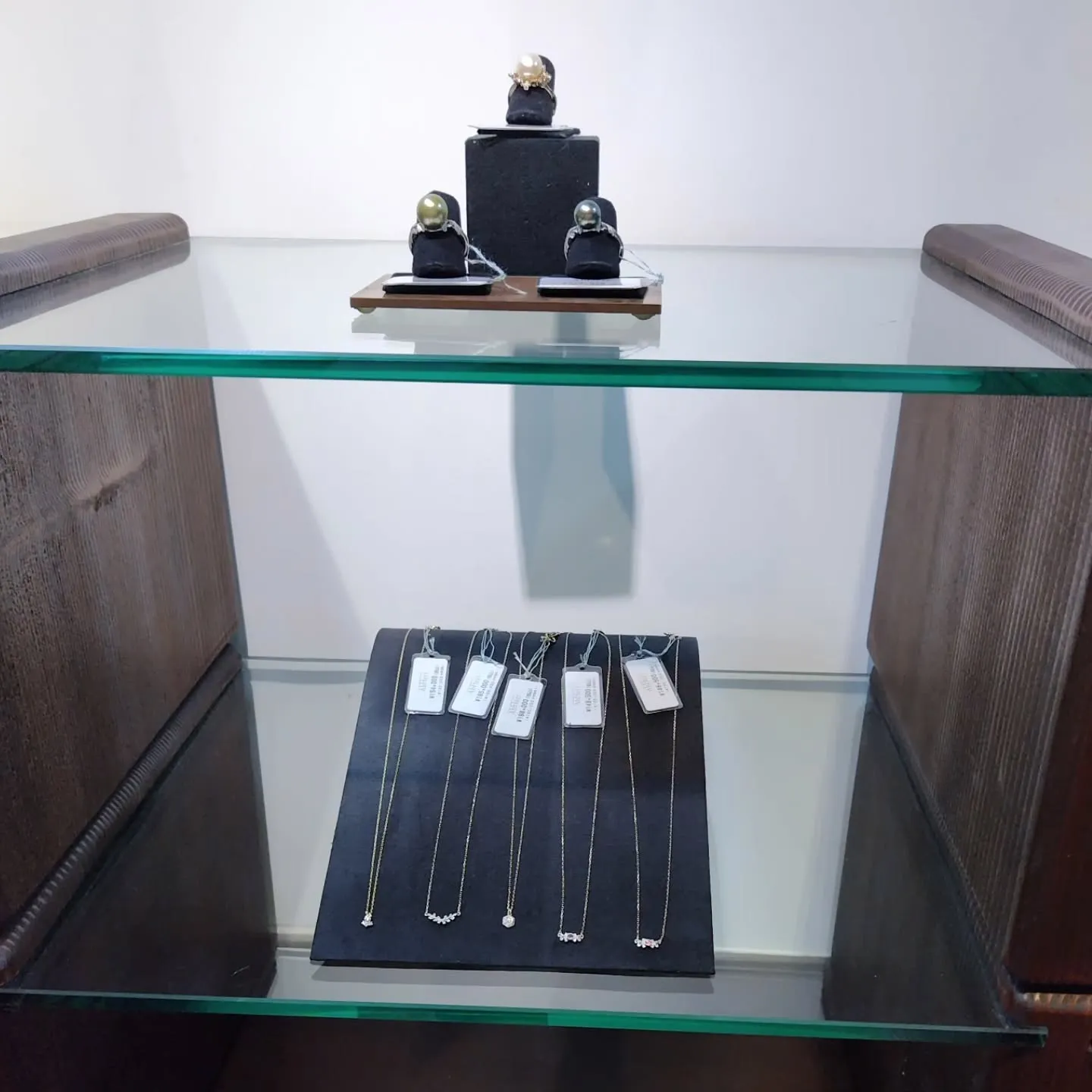 AbHeri  collection fair 2025 