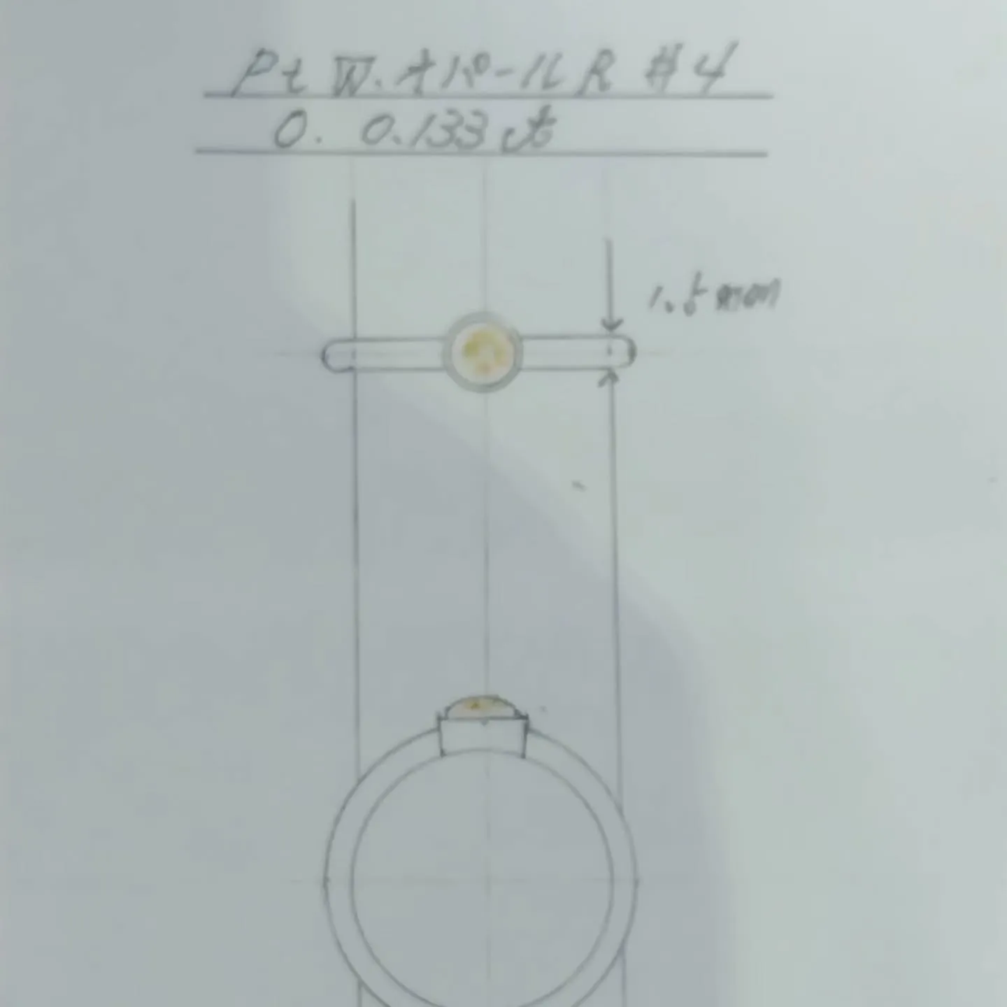 オパールピアスをプラチナピンキーリングにリフォームされました