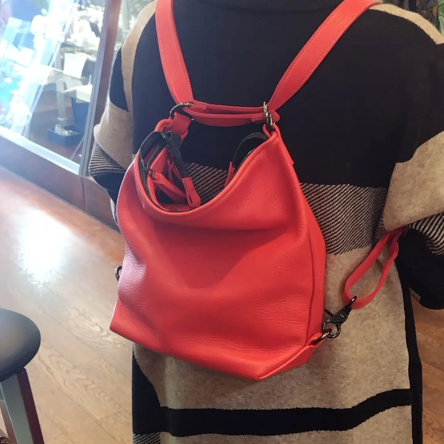 柔らかい革バッグ