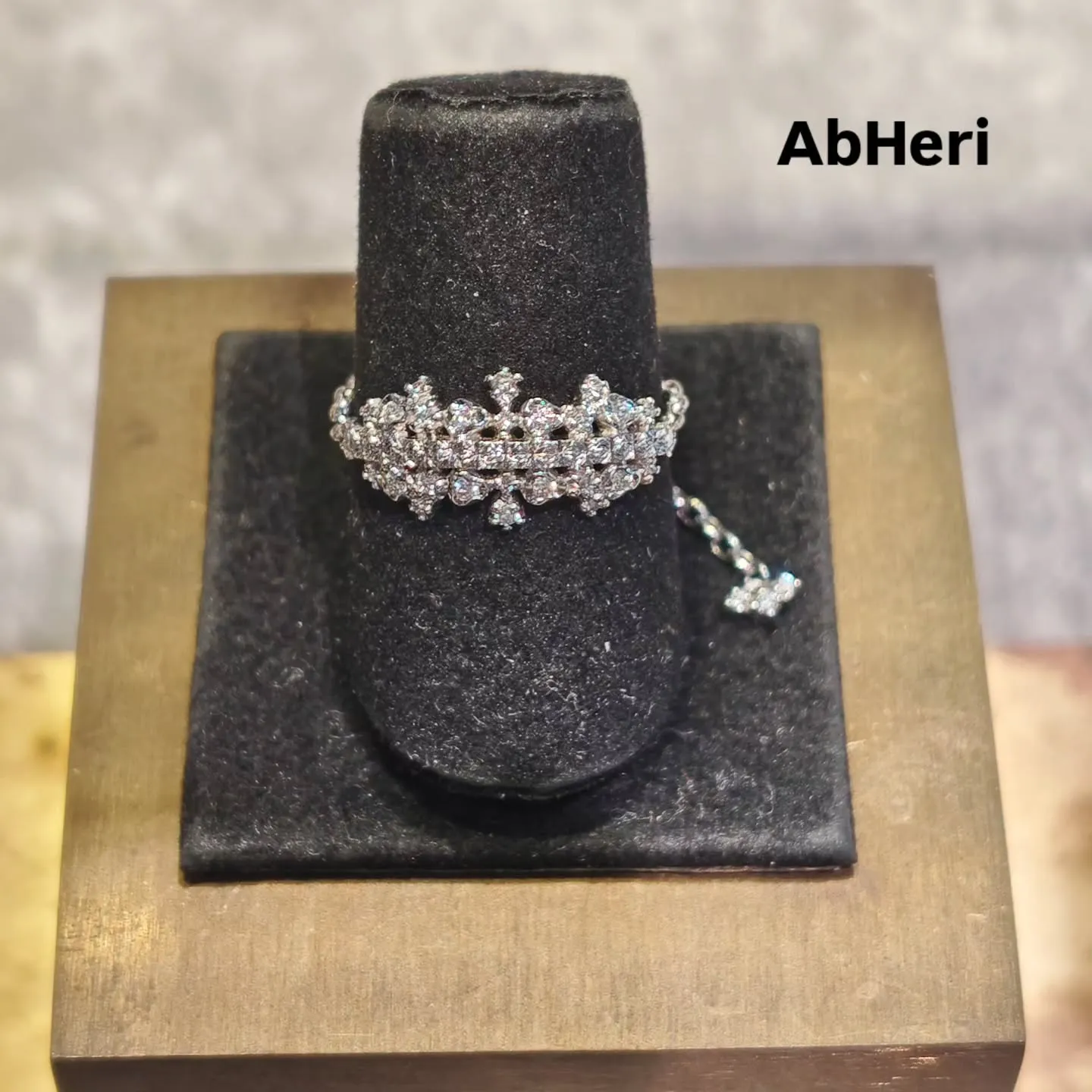 AbHeri